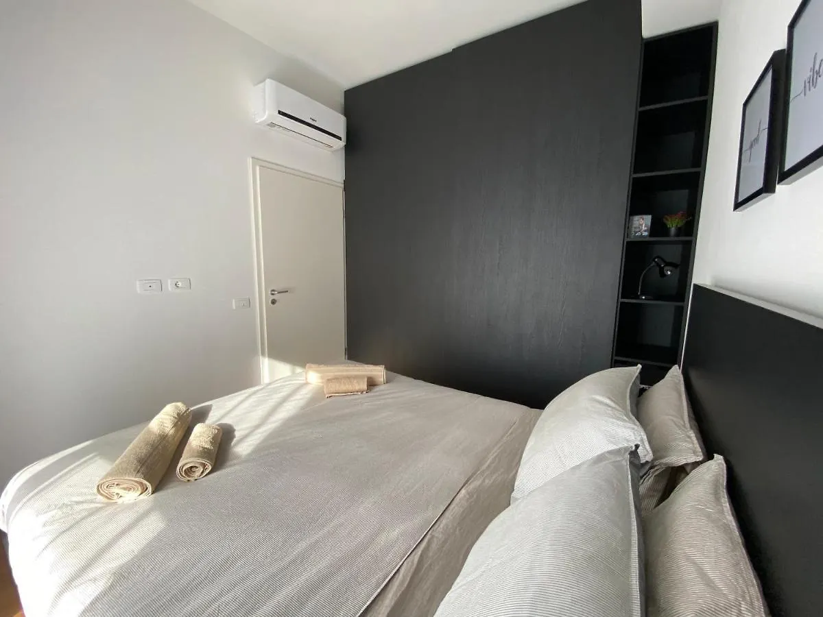 Cozy Apt In Mangalem21 Wifi/Ac/Netflix Apartment Tirana Albania